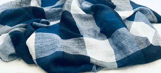 PRINT- CRANE,  100% LINEN  5.5  OZ, WIDTH  54/56" WIDE